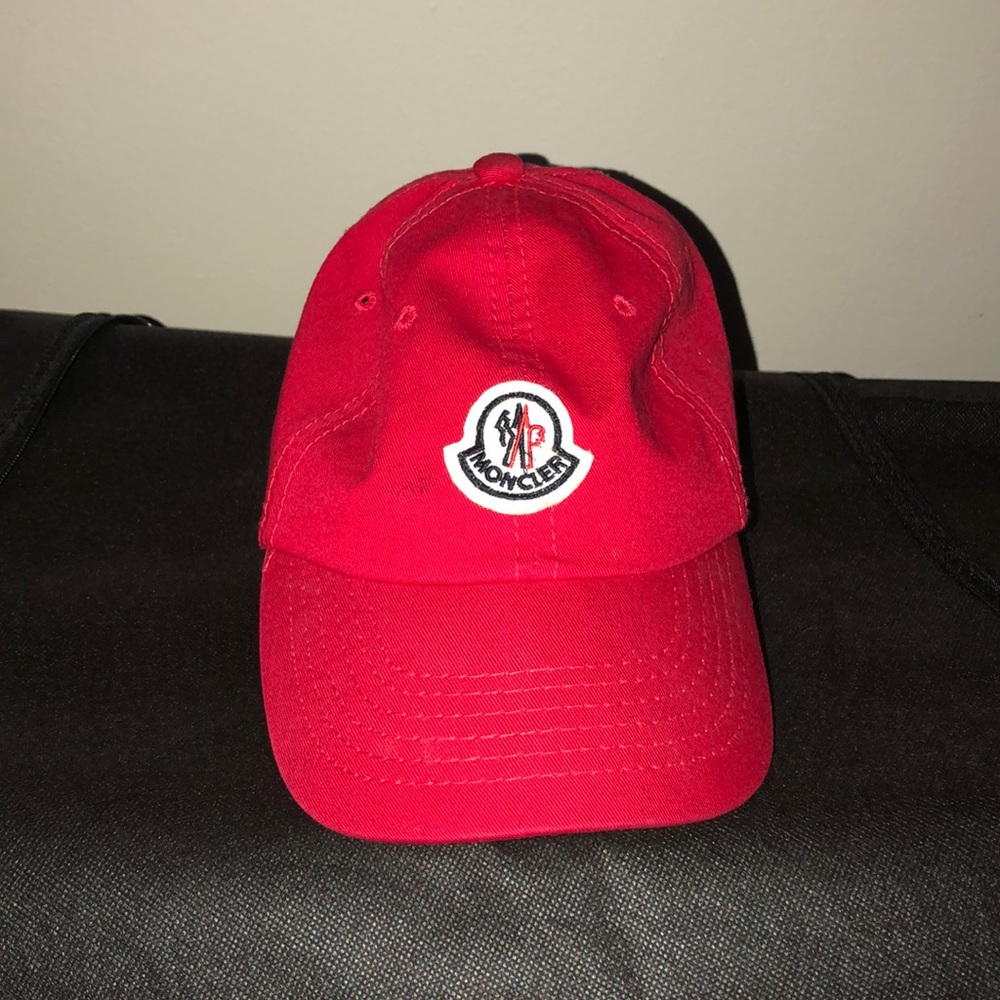 Moncler Dad hat